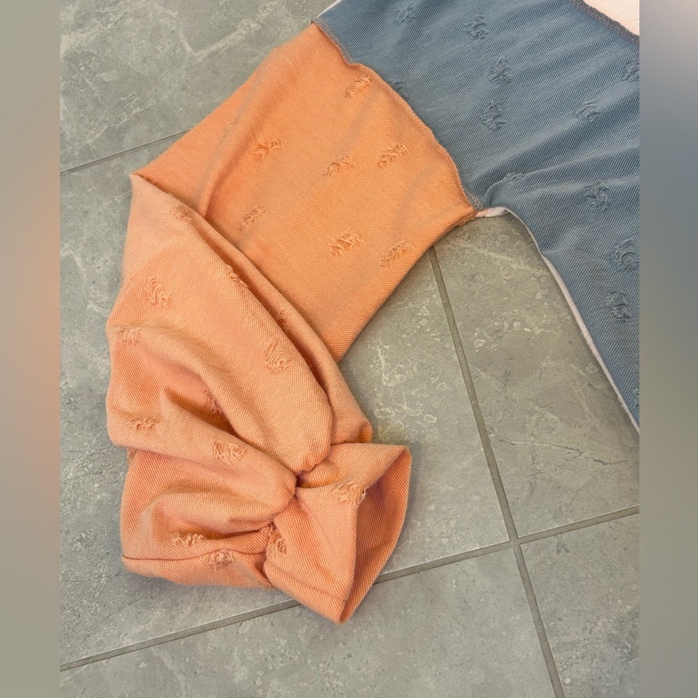 BiBi Colorblock V-Neck Pullover in Peach, Light Pink & Dusty Blue - Picture 5 of 6